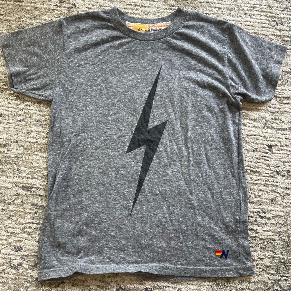 Short sleeve heather grey bolt tee